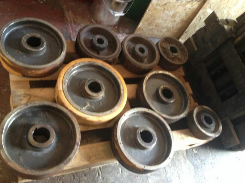 Old Used Polyurethane Wheels / Rollers